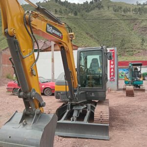 MINIEXCAVADORA MR60T PRO