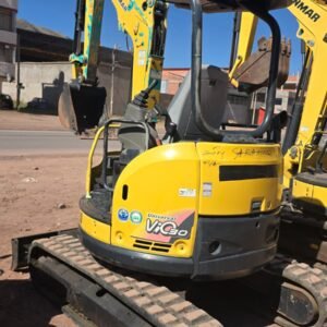 MINIEXCAVADORA YANMAR VIO30-5